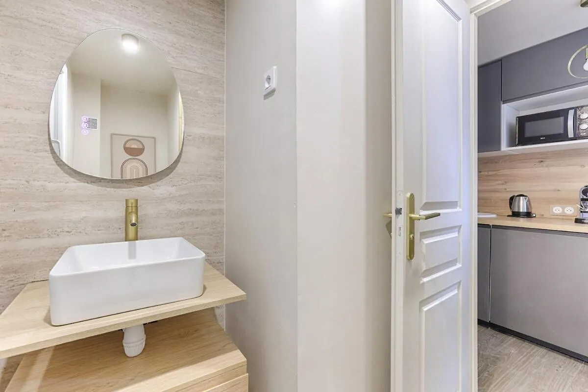 Appartement De Charme Rue Lafayette 4P-1Br Paryż 0*,  Francja